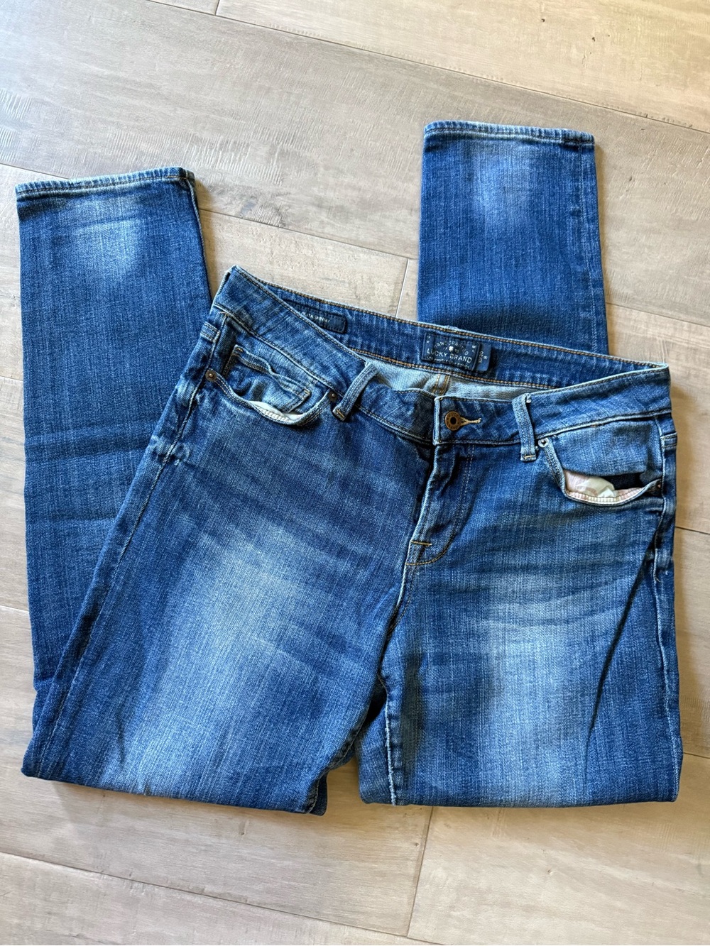 Lucky Brand Women's Skinny Jeans in Medium Blue Wash